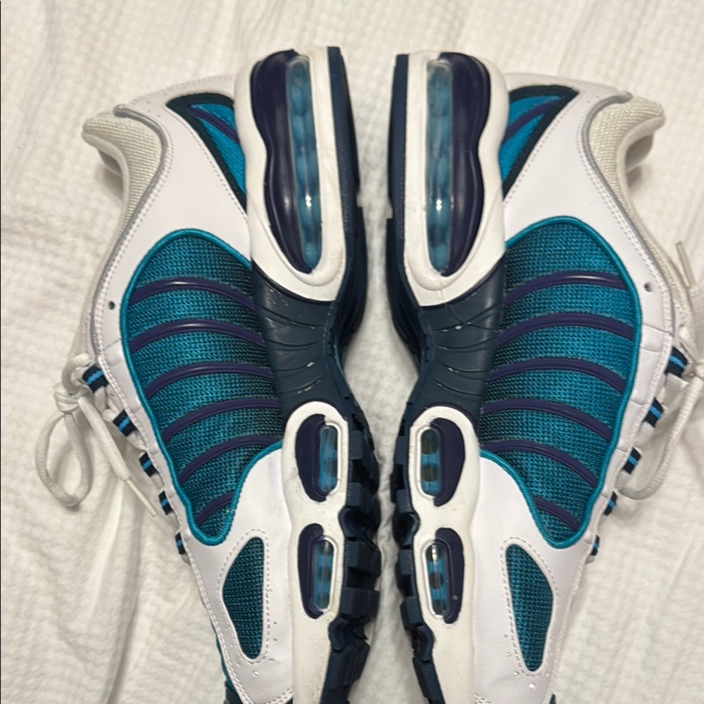 Nike Blue and White Air Max Athletic Shoes - Picture 5 of 6